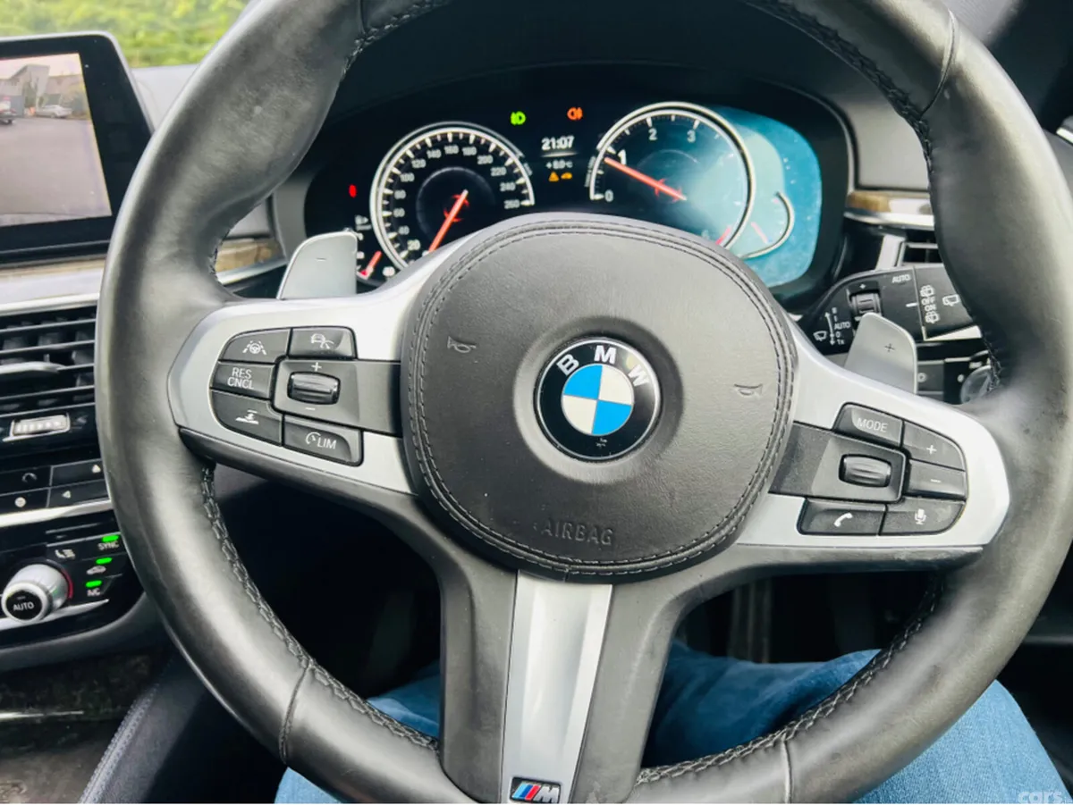 BMW 5-Series Estate, Diesel, 2019, Black