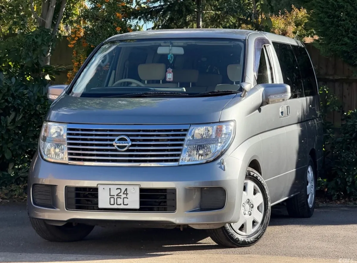 Nissan Elgrand MPV, Petrol, 2007, Silver