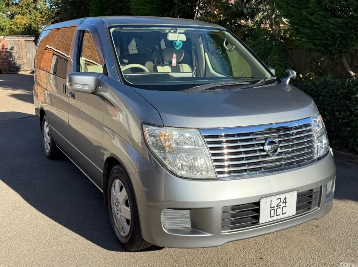 Nissan Elgrand MPV, Petrol, 2007, Silver