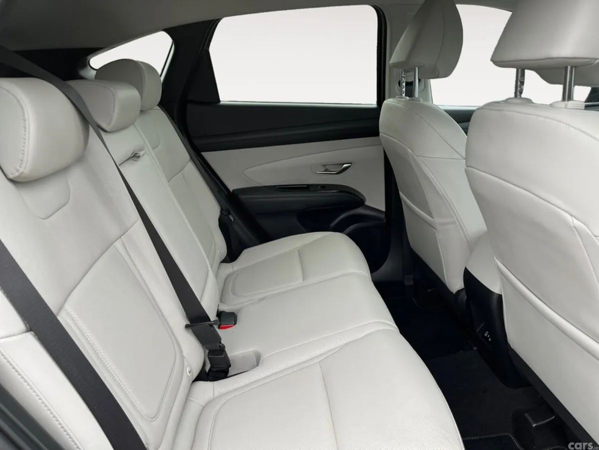 Hyundai Tucson MPV, Diesel, 2025, Red