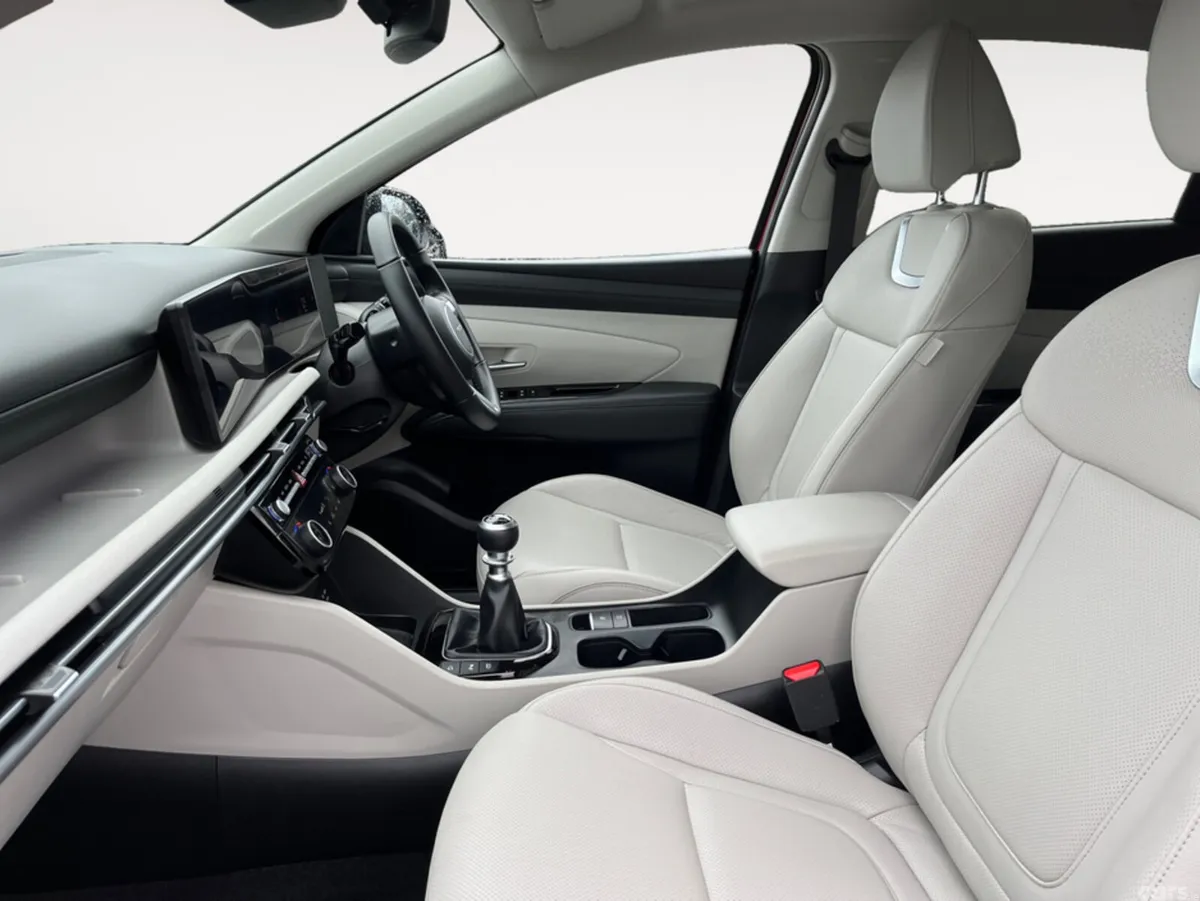 Hyundai Tucson MPV, Diesel, 2025, Red