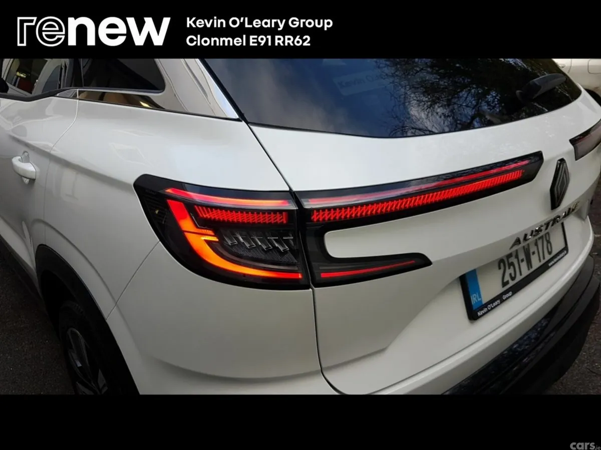 Renault Austral SUV, Petrol, 2025, White