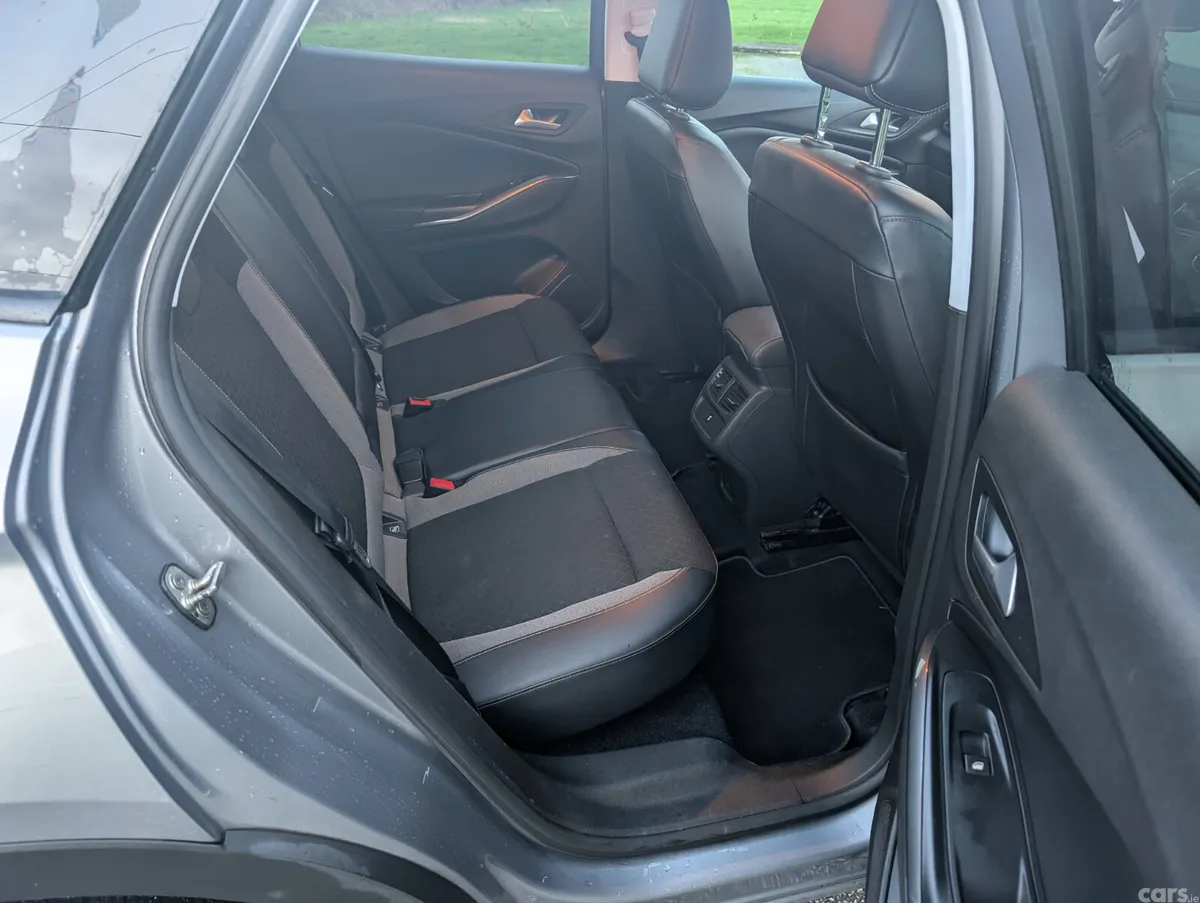 Opel Grandland X SUV, Diesel, 2018, Grey