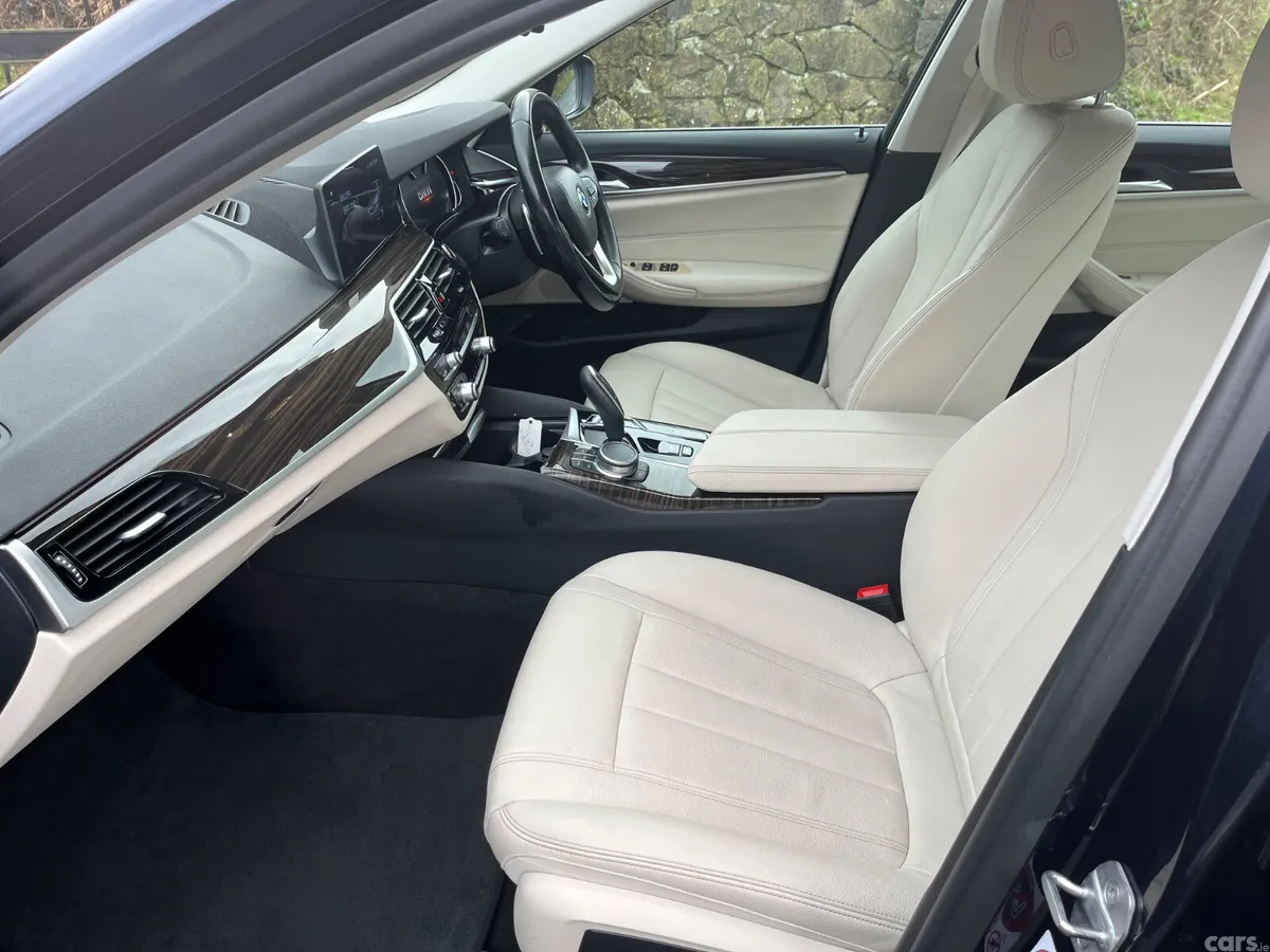 BMW 5-Series Saloon, Diesel, 2018, Blue