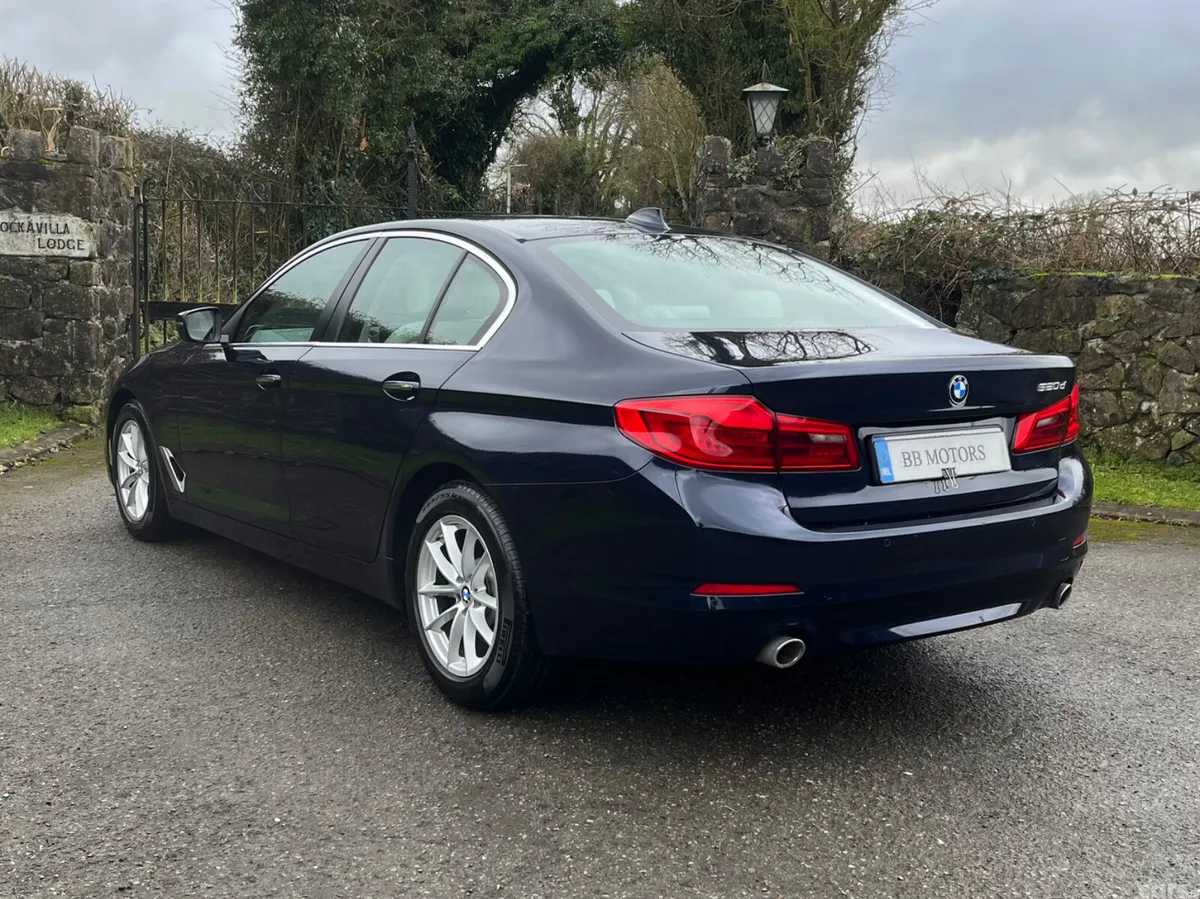 BMW 5-Series Saloon, Diesel, 2018, Blue