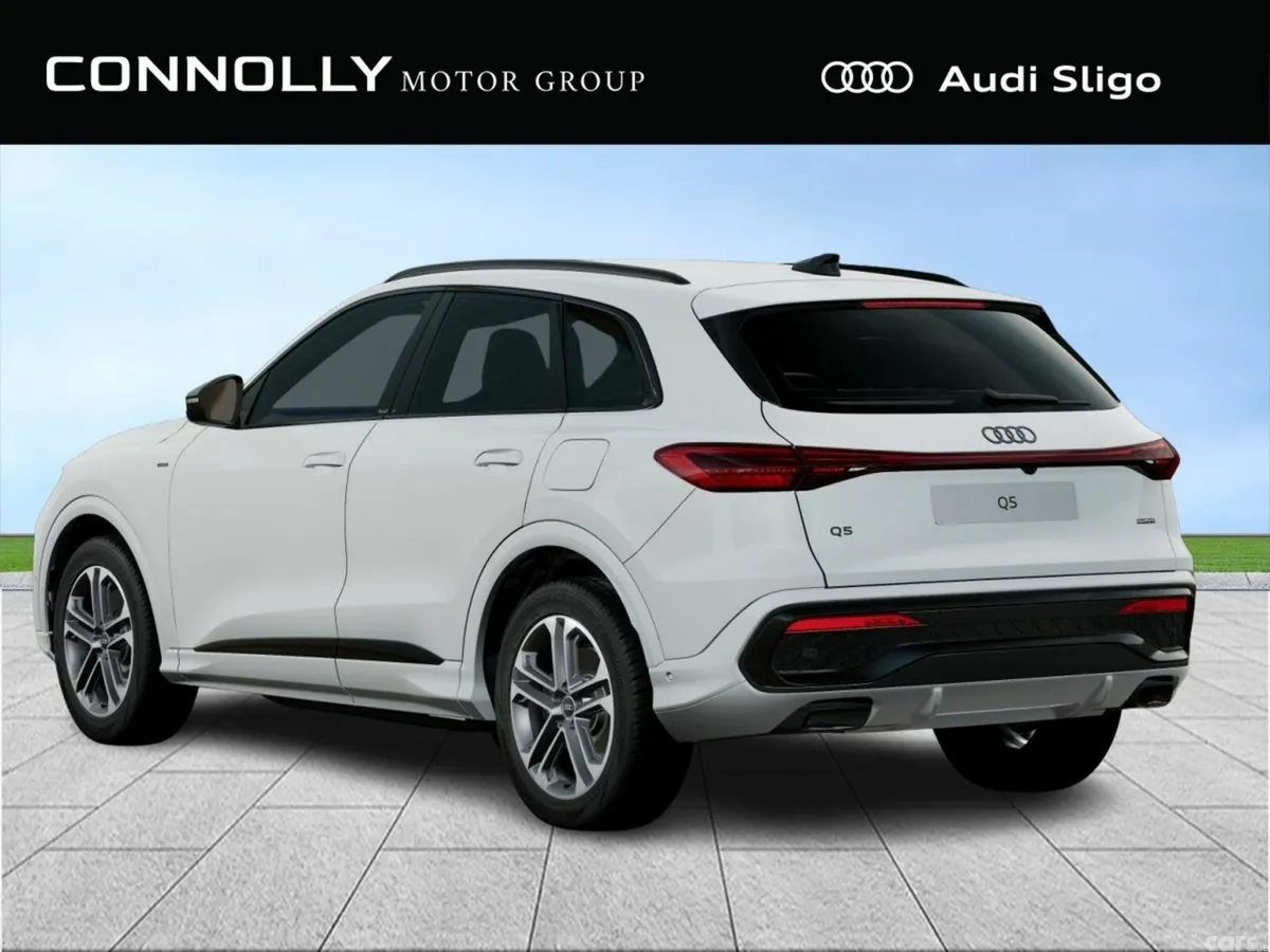 Audi Q5 SUV, Petrol Plug-in Hybrid, 2027, White