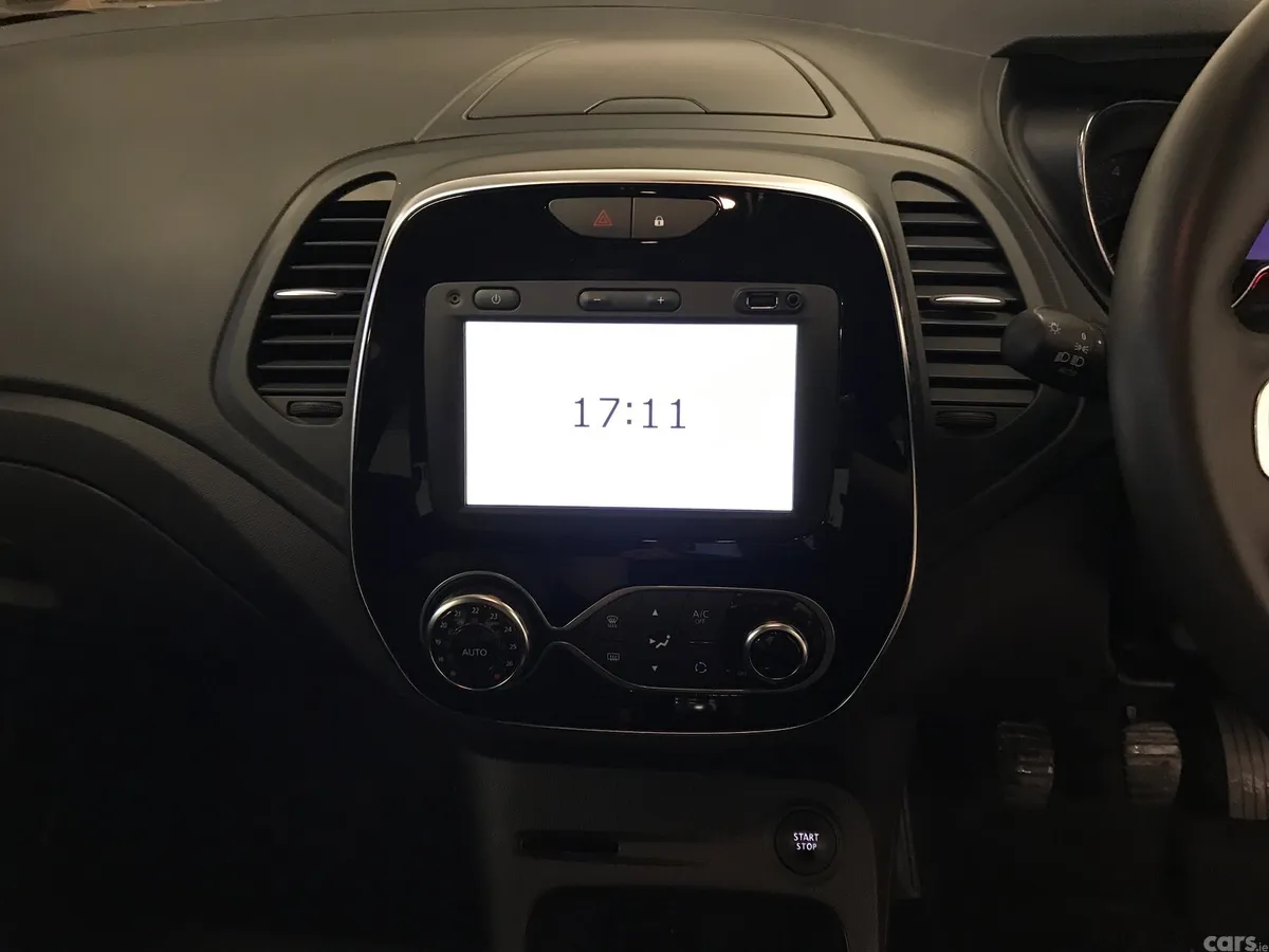 Renault Captur Hatchback, Diesel, 2019, Red