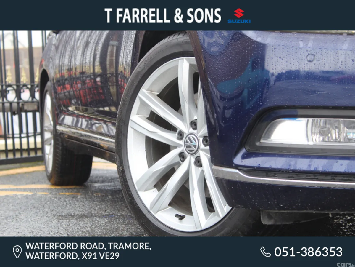 Volkswagen Passat Saloon, Petrol, 2019, Blue