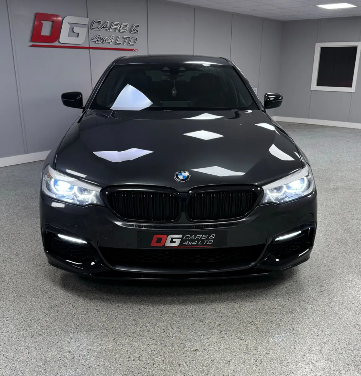 BMW 5-Series Saloon, Diesel, 2017, Grey