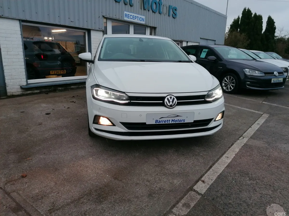 Volkswagen Polo Hatchback, Petrol, 2018, White