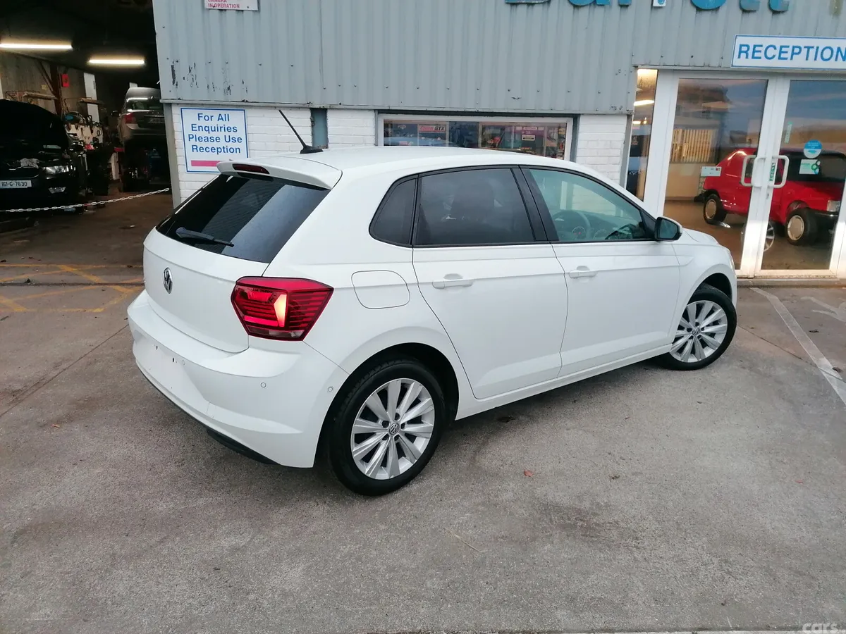 Volkswagen Polo Hatchback, Petrol, 2018, White