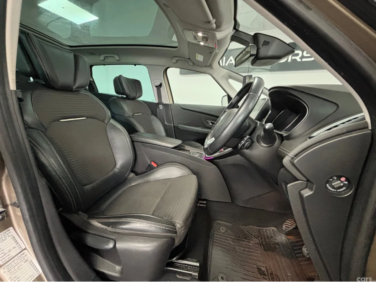 Renault Grand Scenic Hatchback, Diesel, 2018, Brown