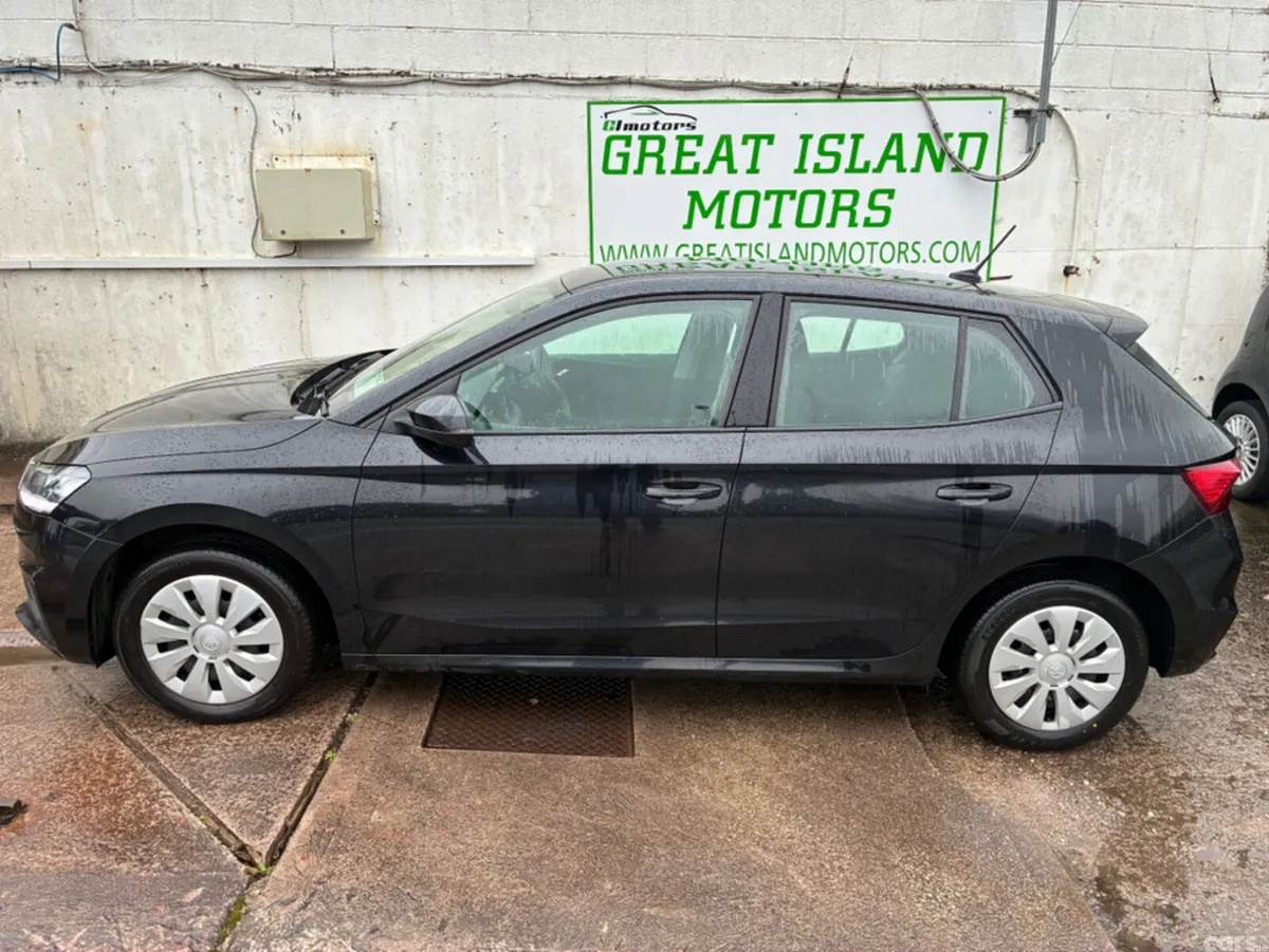 Skoda Fabia Hatchback, Petrol, 2023, Black