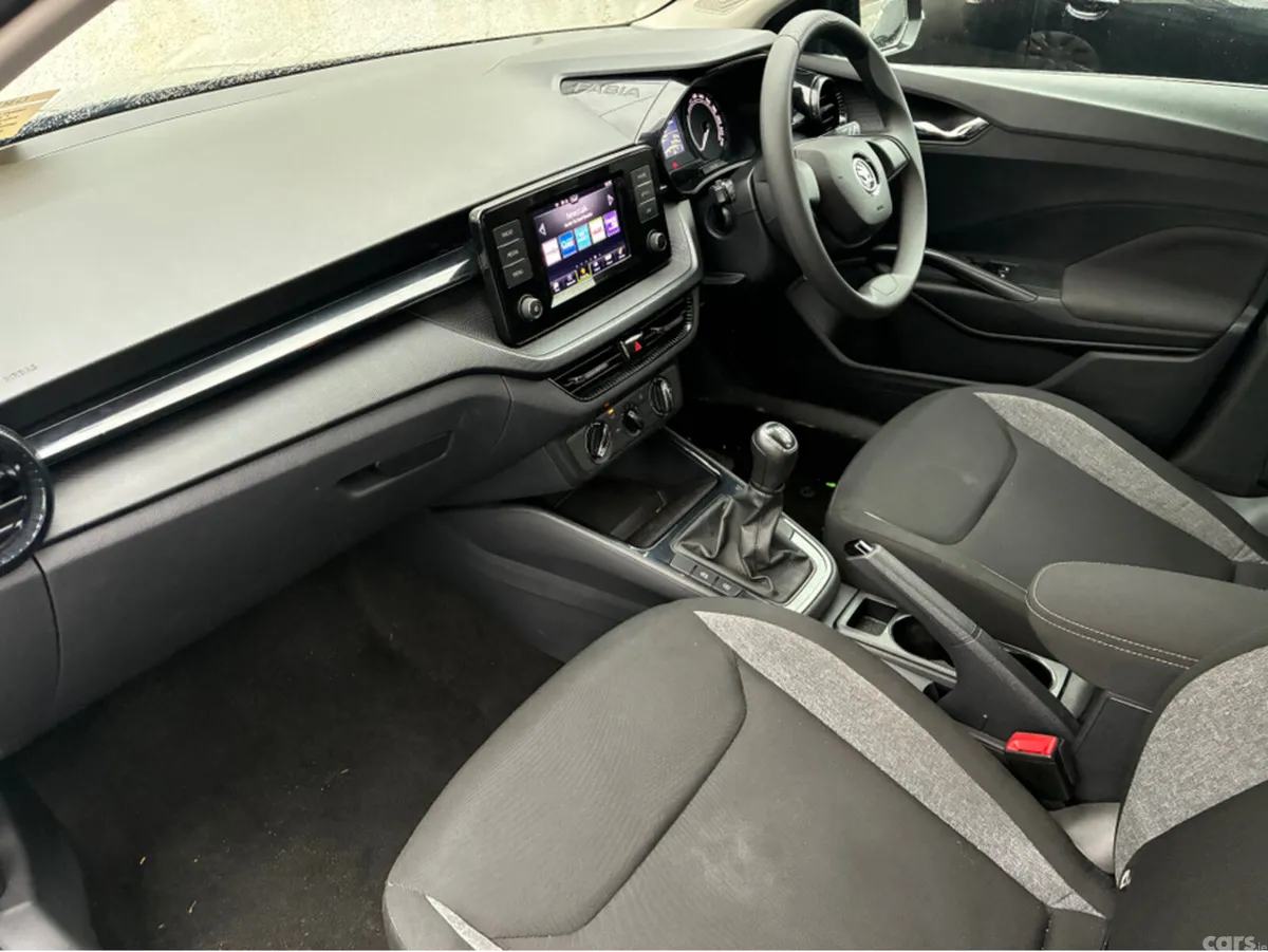Skoda Fabia Hatchback, Petrol, 2023, Black