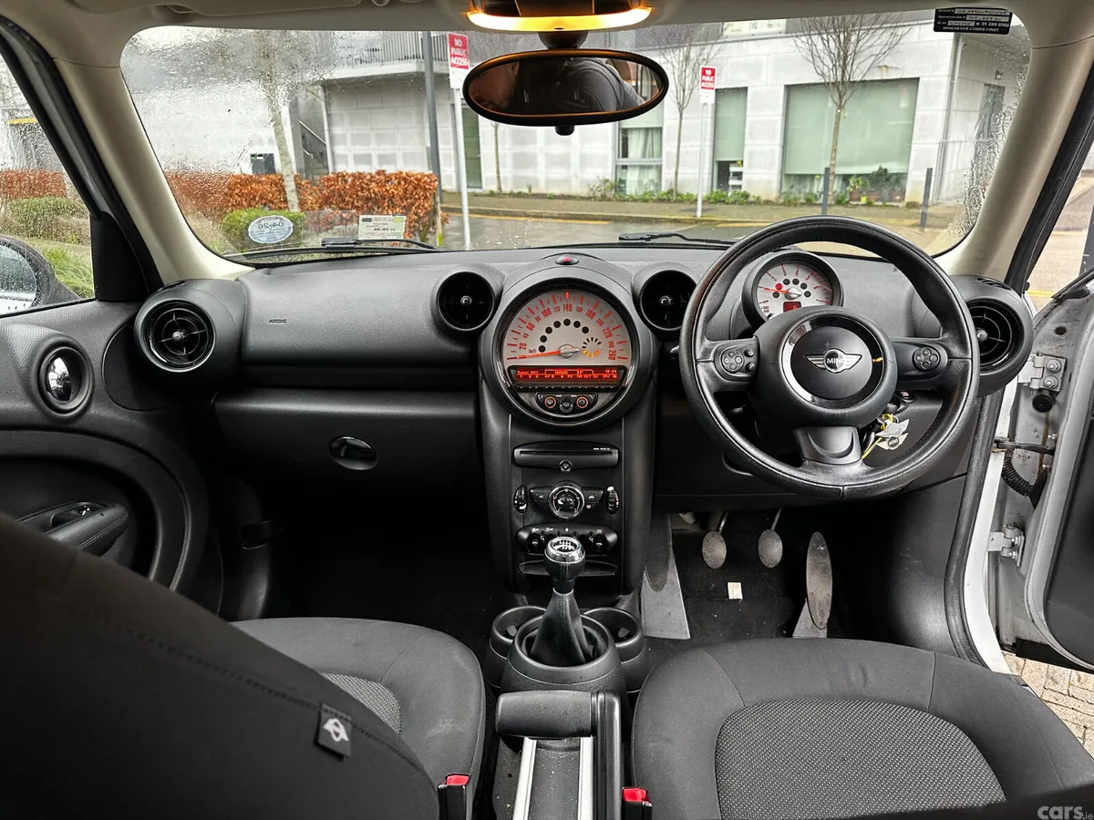 Mini One Estate/Jeep, Diesel, 2013, White