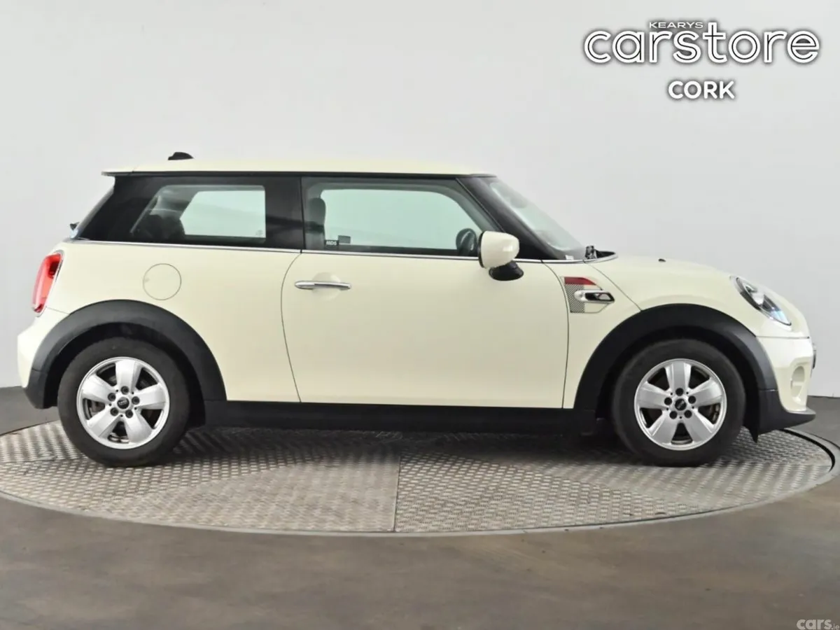 Mini Cooper Hatchback, Petrol, 2020, White