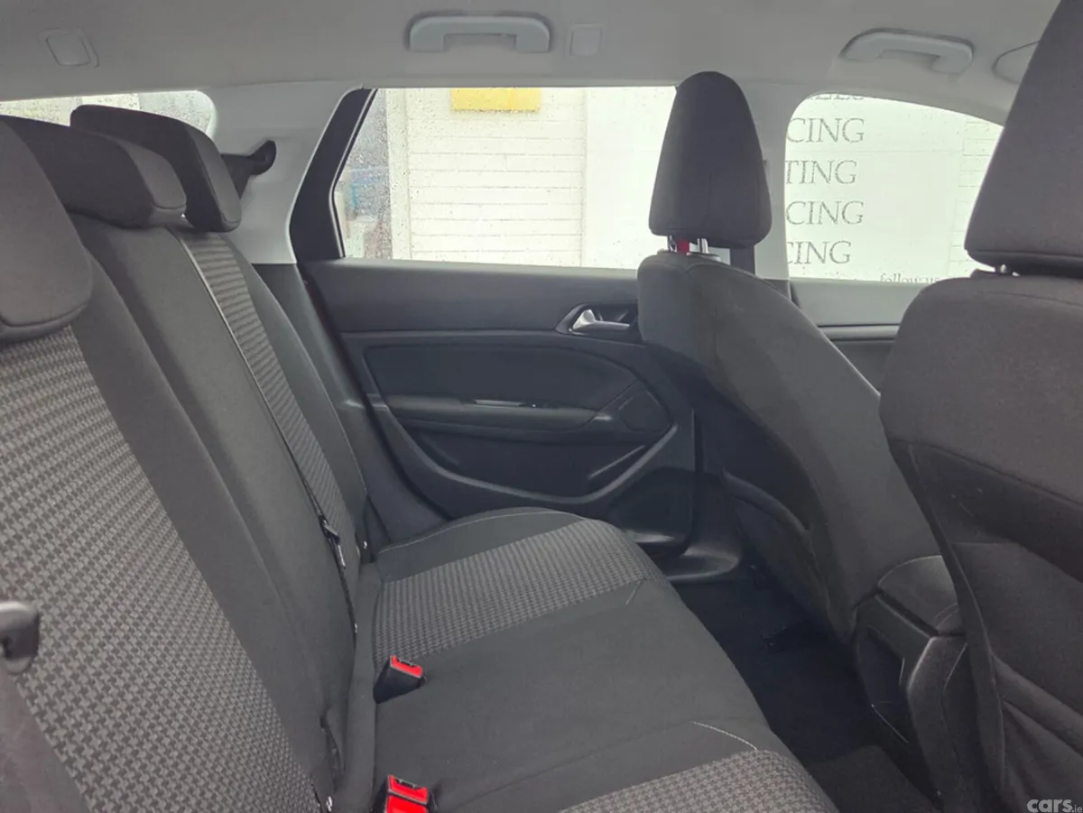 Peugeot 308 Estate, Diesel, 2018, Red
