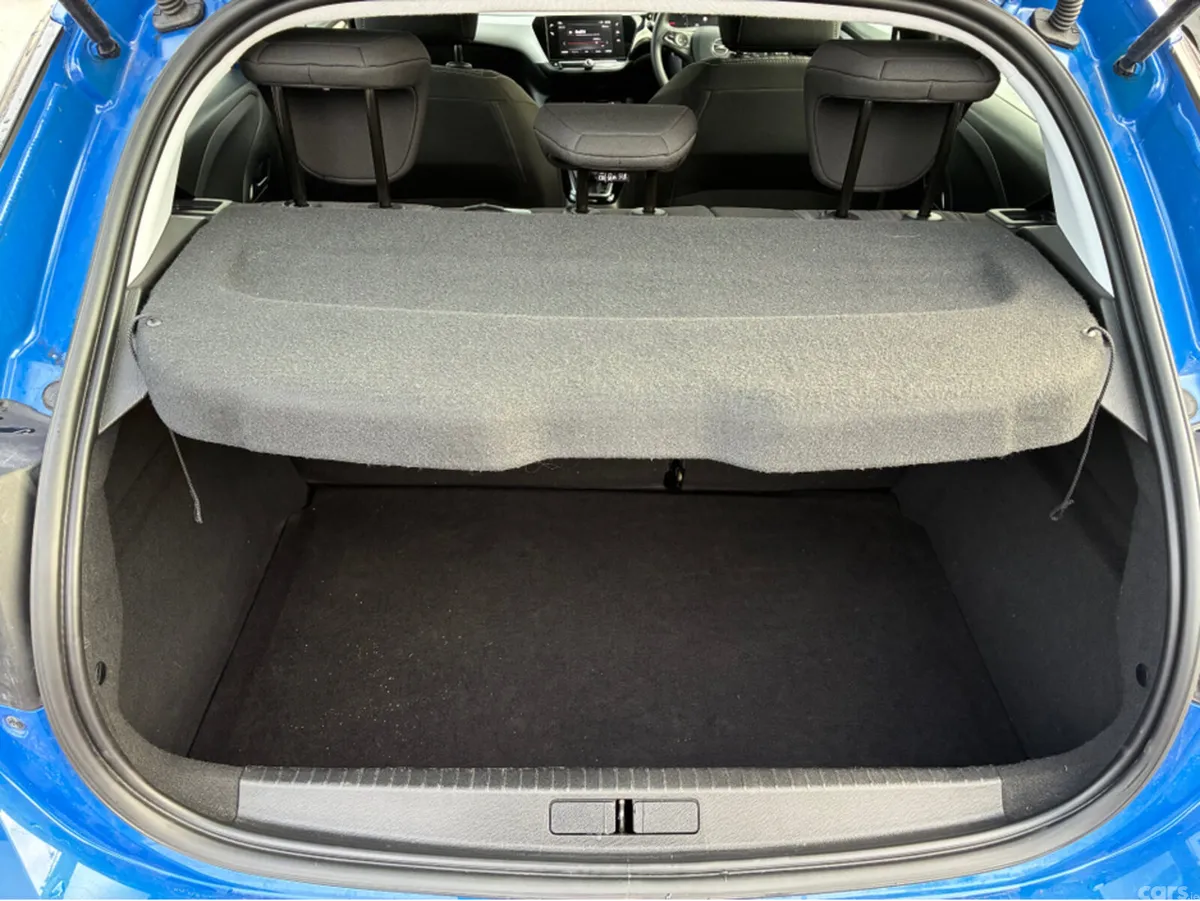 Opel Corsa Hatchback, Petrol, 2023, Blue