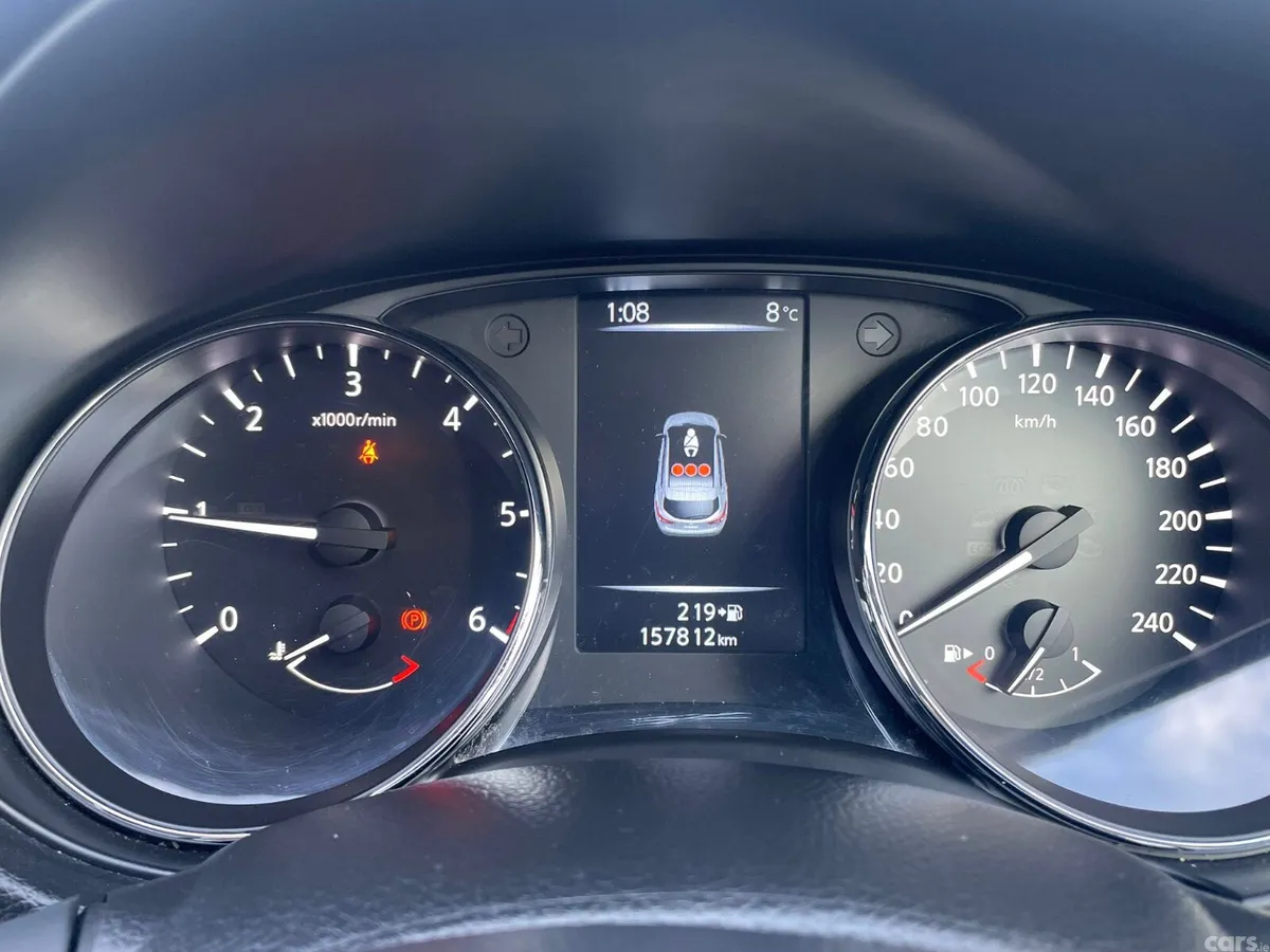 Nissan Qashqai Hatchback, Diesel, 2015, White