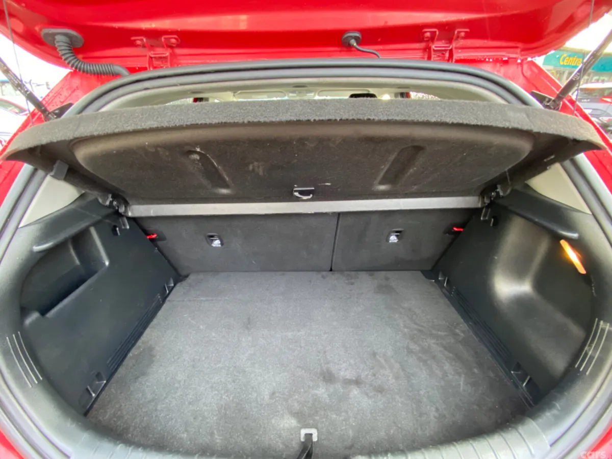Kia Rio Hatchback, Petrol, 2023, Red