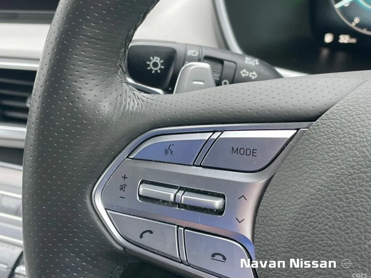 Hyundai Santa Fe SUV, Petrol Plug-in Hybrid, 2022, Grey