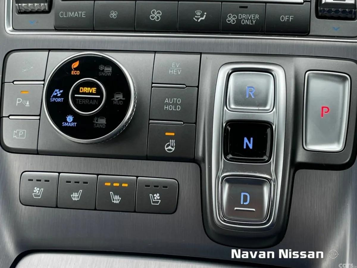 Hyundai Santa Fe SUV, Petrol Plug-in Hybrid, 2022, Grey