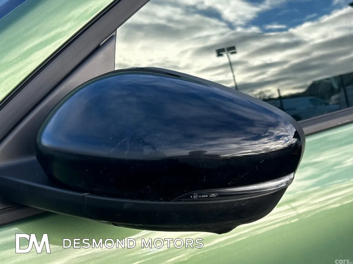 Ford Kuga SUV, Petrol Hybrid, 2025, Green