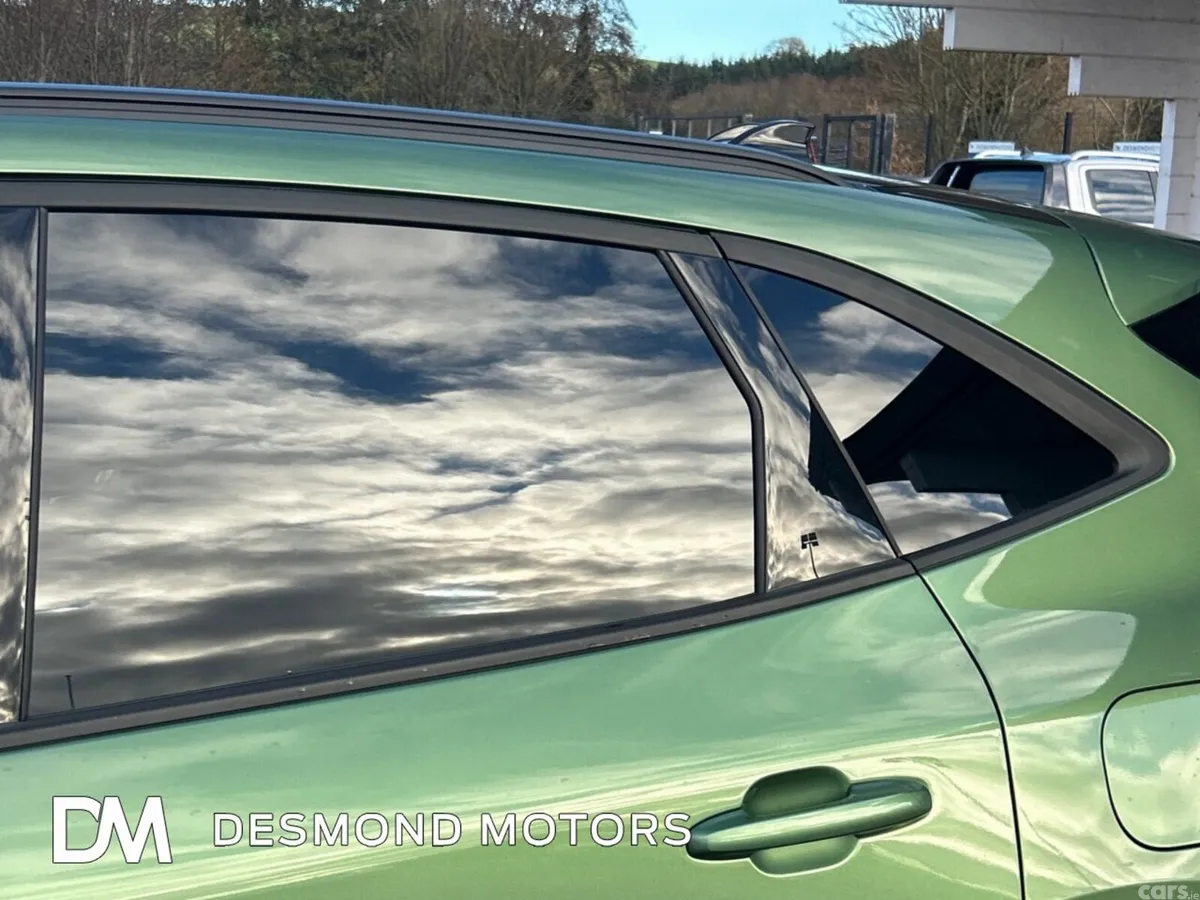 Ford Kuga SUV, Petrol Hybrid, 2025, Green