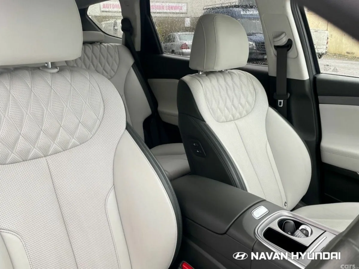 Hyundai Santa Fe SUV, Petrol Plug-in Hybrid, 2022, Grey