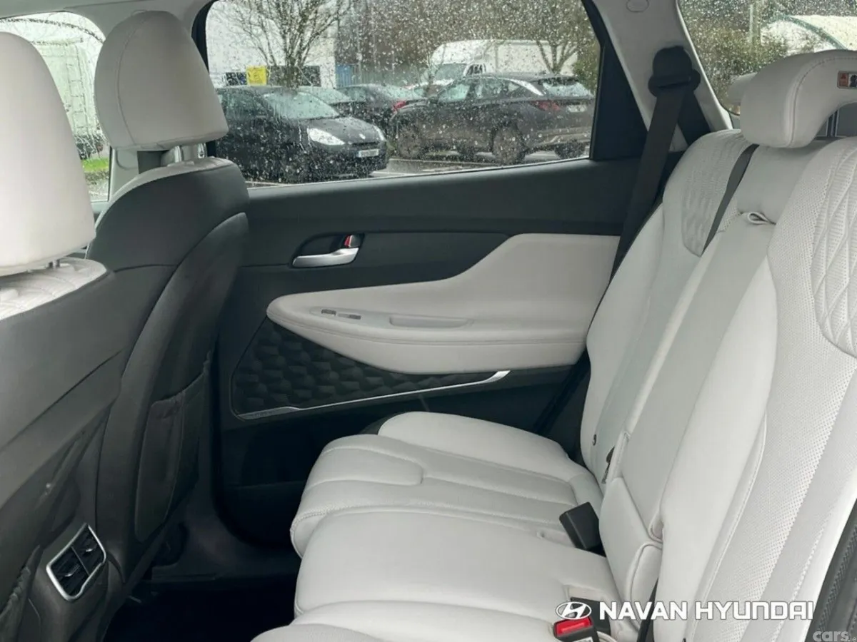 Hyundai Santa Fe SUV, Petrol Plug-in Hybrid, 2022, Grey