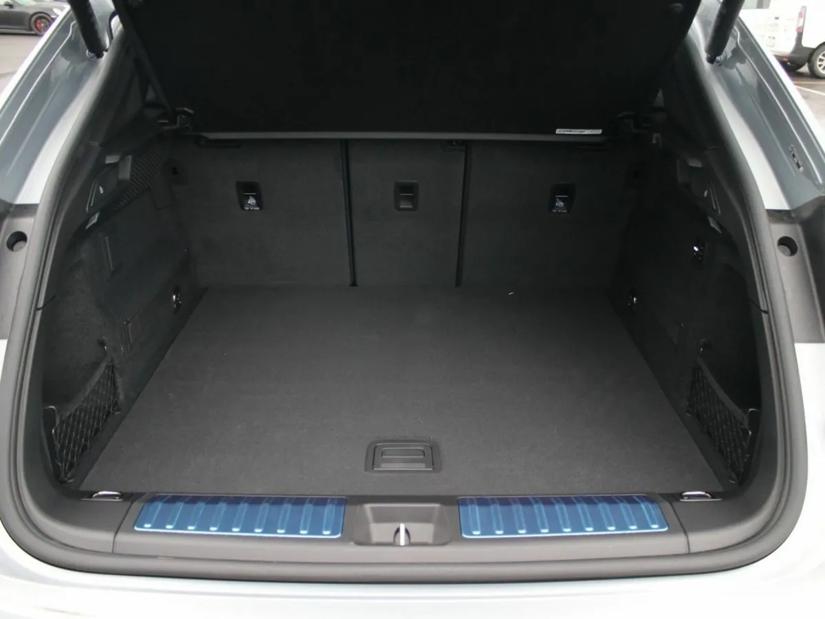 Porsche Macan SUV, Electric, 2026, Silver