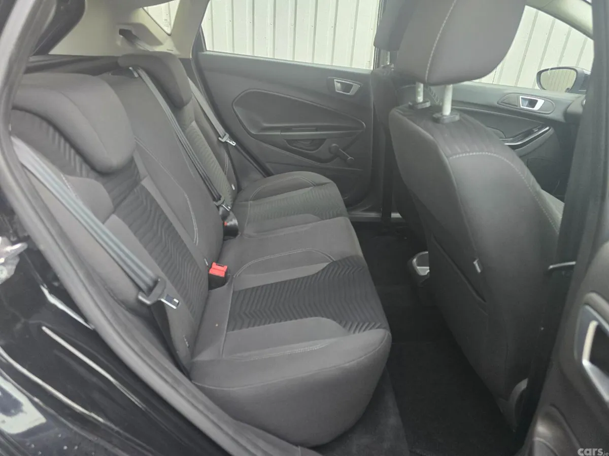 Ford Fiesta Hatchback, Petrol, 2017, Black