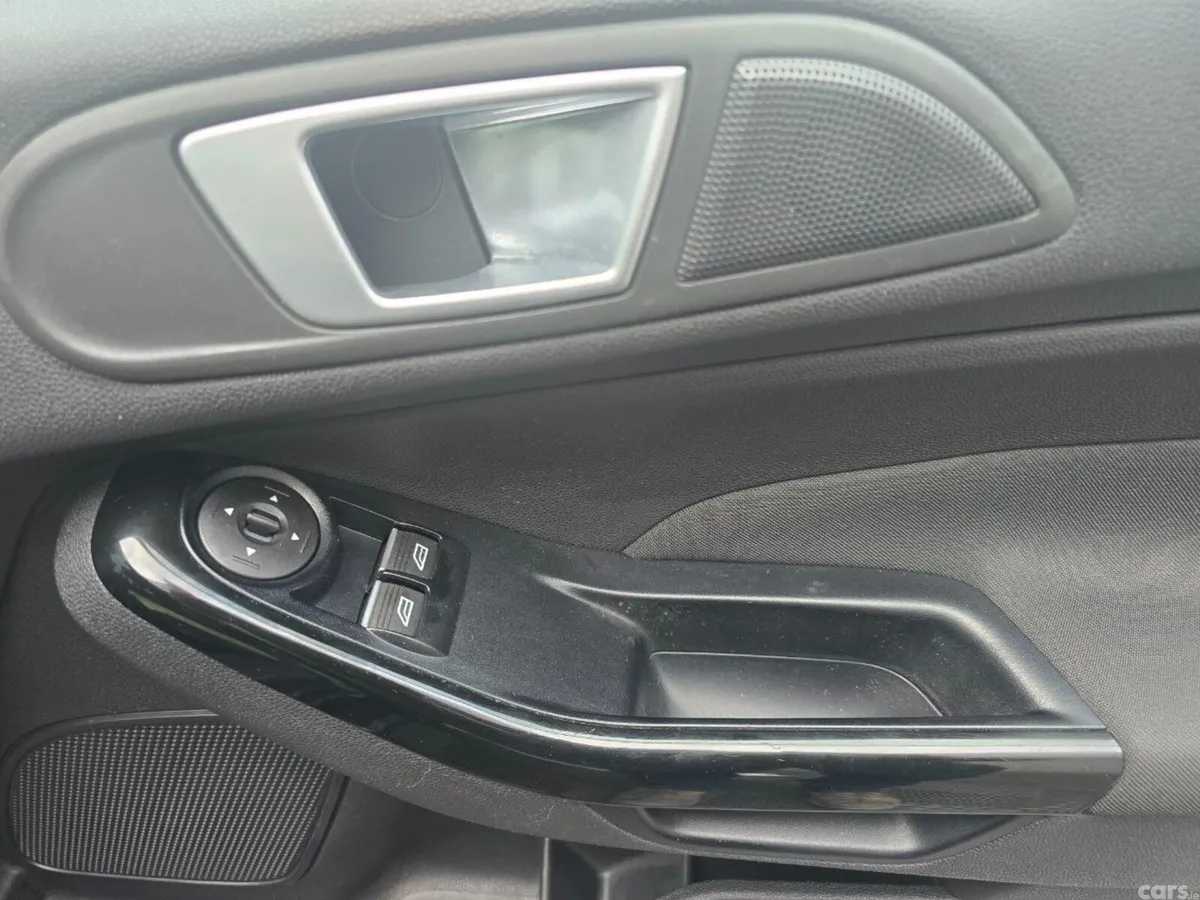 Ford Fiesta Hatchback, Petrol, 2017, Black