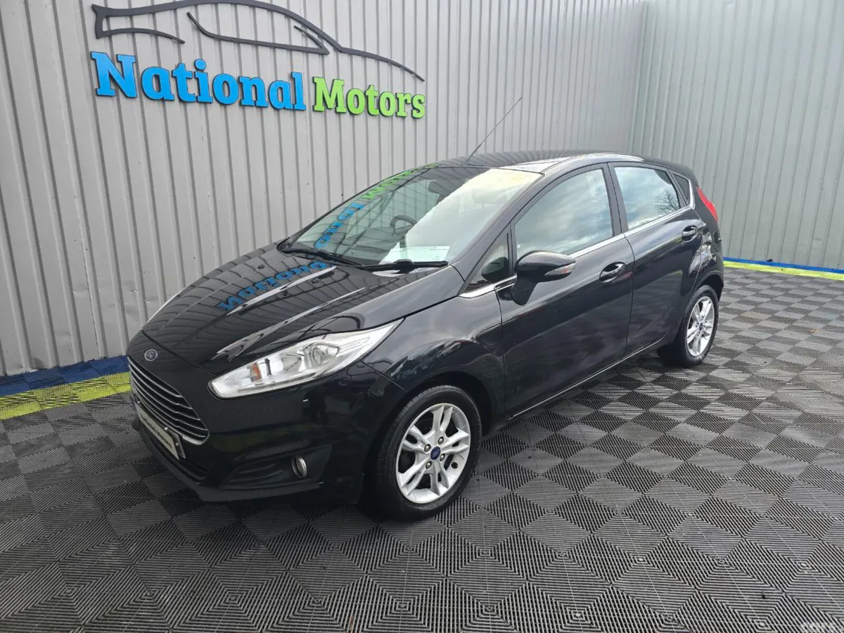 Ford Fiesta Hatchback, Petrol, 2017, Black