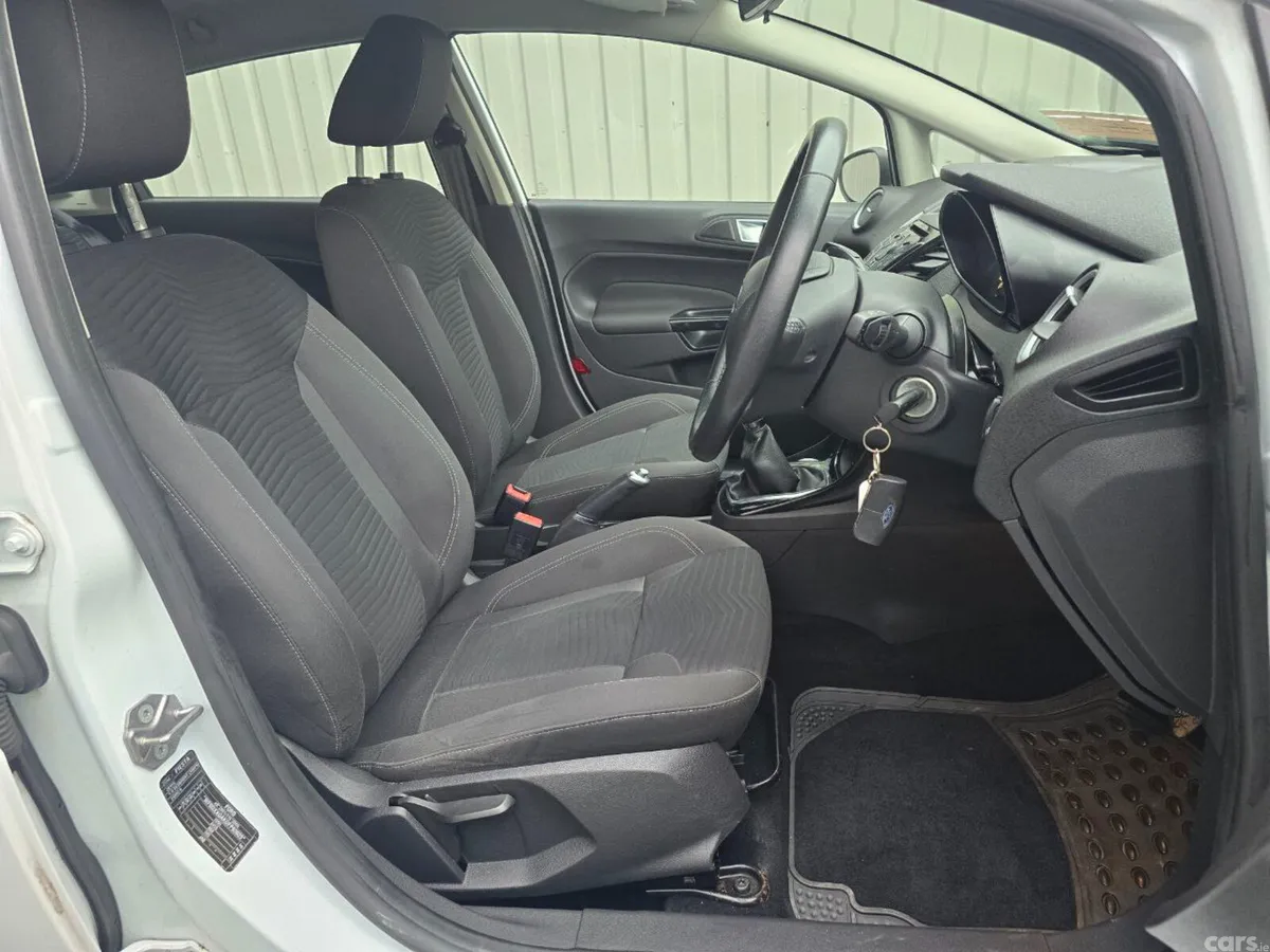 Ford Fiesta Hatchback, Petrol, 2016, White