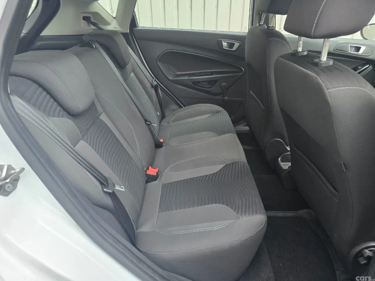 Ford Fiesta Hatchback, Petrol, 2016, White