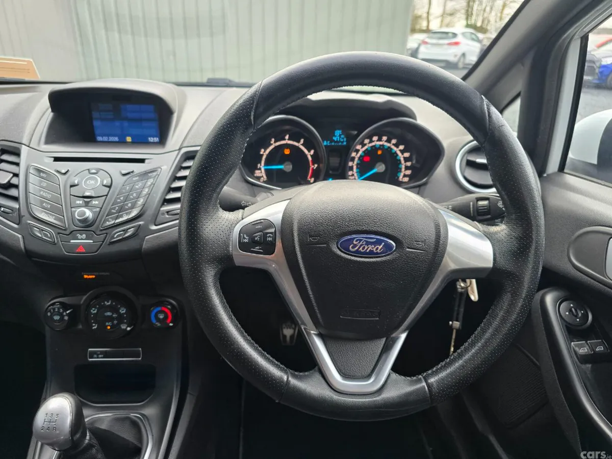 Ford Fiesta Hatchback, Petrol, 2017, White