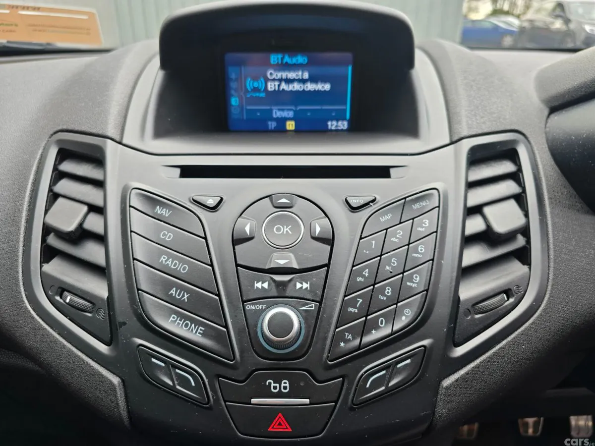 Ford Fiesta Hatchback, Petrol, 2017, White