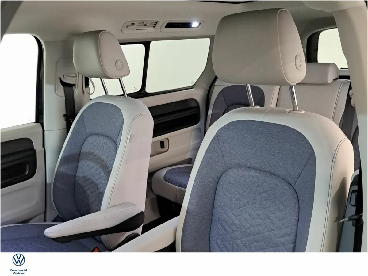 Volkswagen ID.Buzz MPV, Electric, 2026, Blue