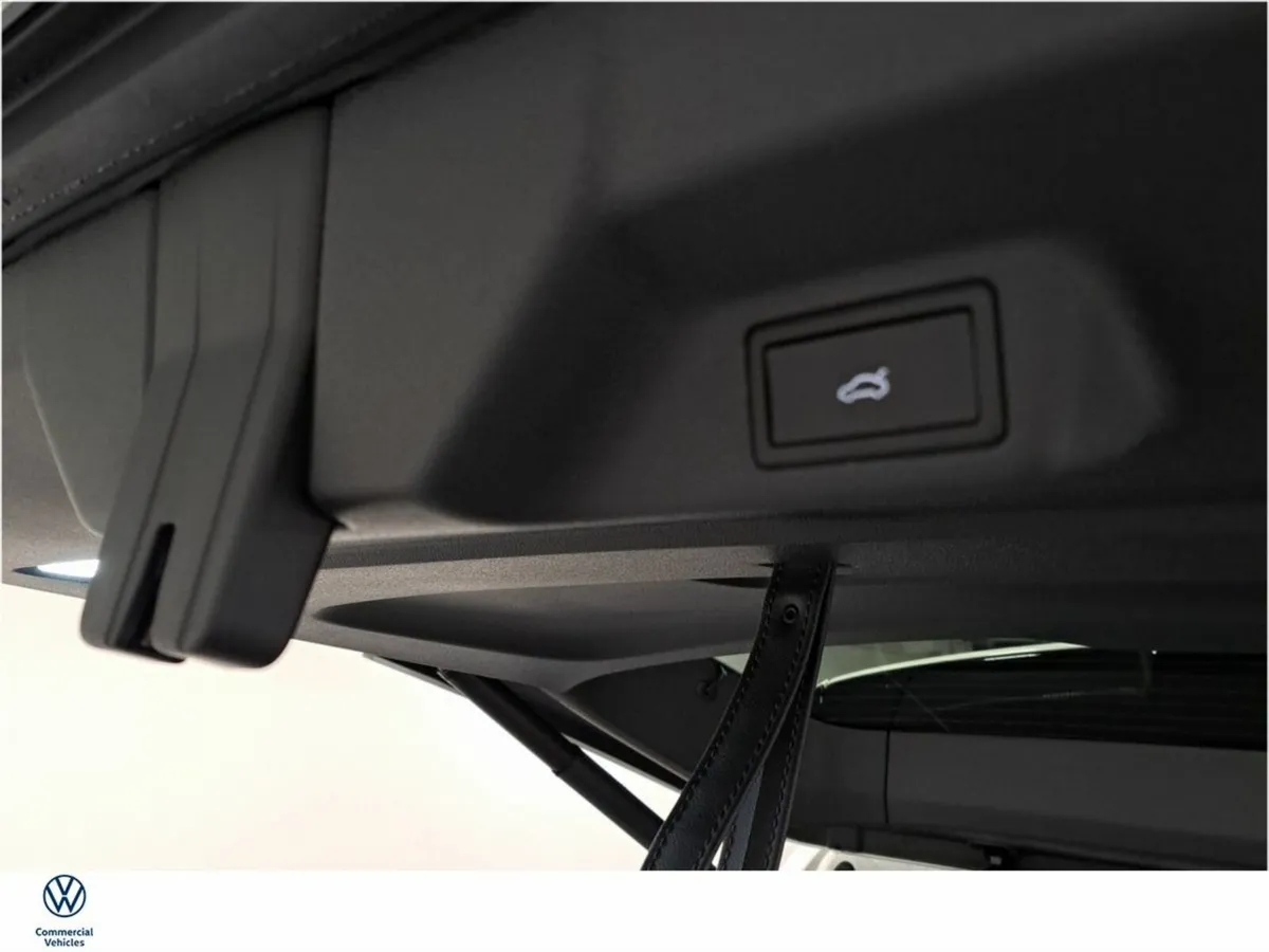 Volkswagen ID.Buzz MPV, Electric, 2026, Blue