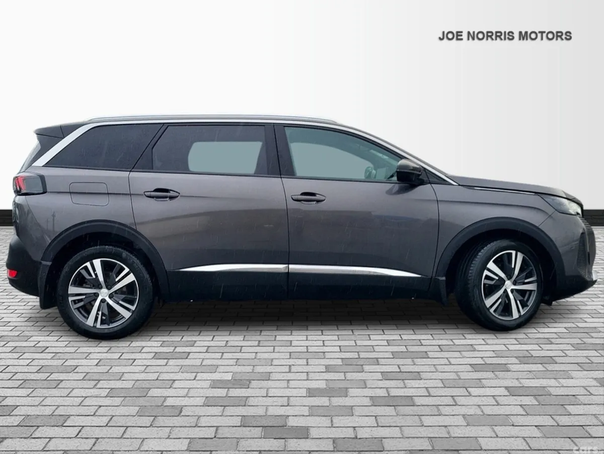 Peugeot 5008 SUV, Diesel, 2024, Grey