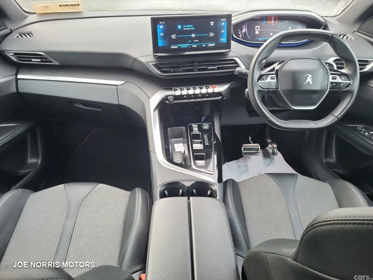 Peugeot 5008 SUV, Diesel, 2024, Grey