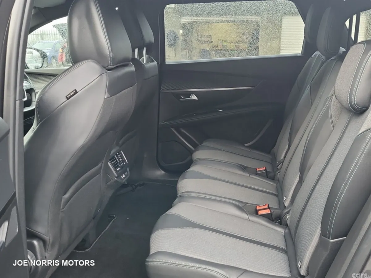 Peugeot 5008 SUV, Diesel, 2024, Grey