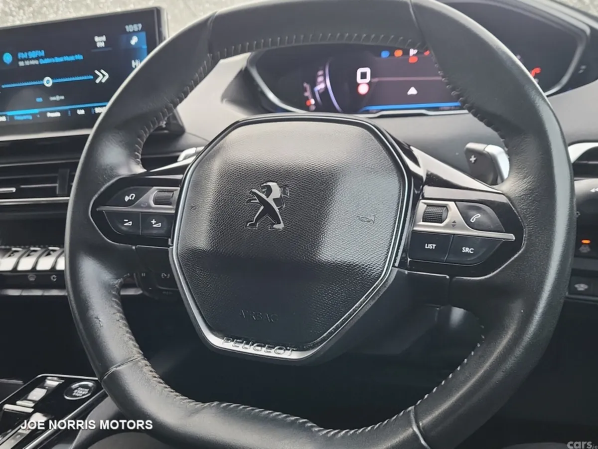Peugeot 5008 SUV, Diesel, 2024, Grey