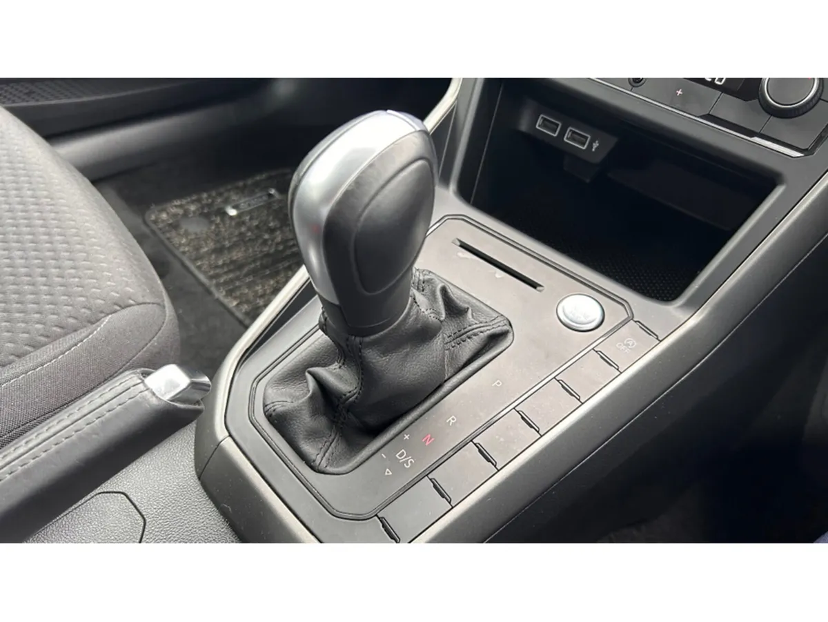 Volkswagen Polo Hatchback, Petrol, 2019, Black