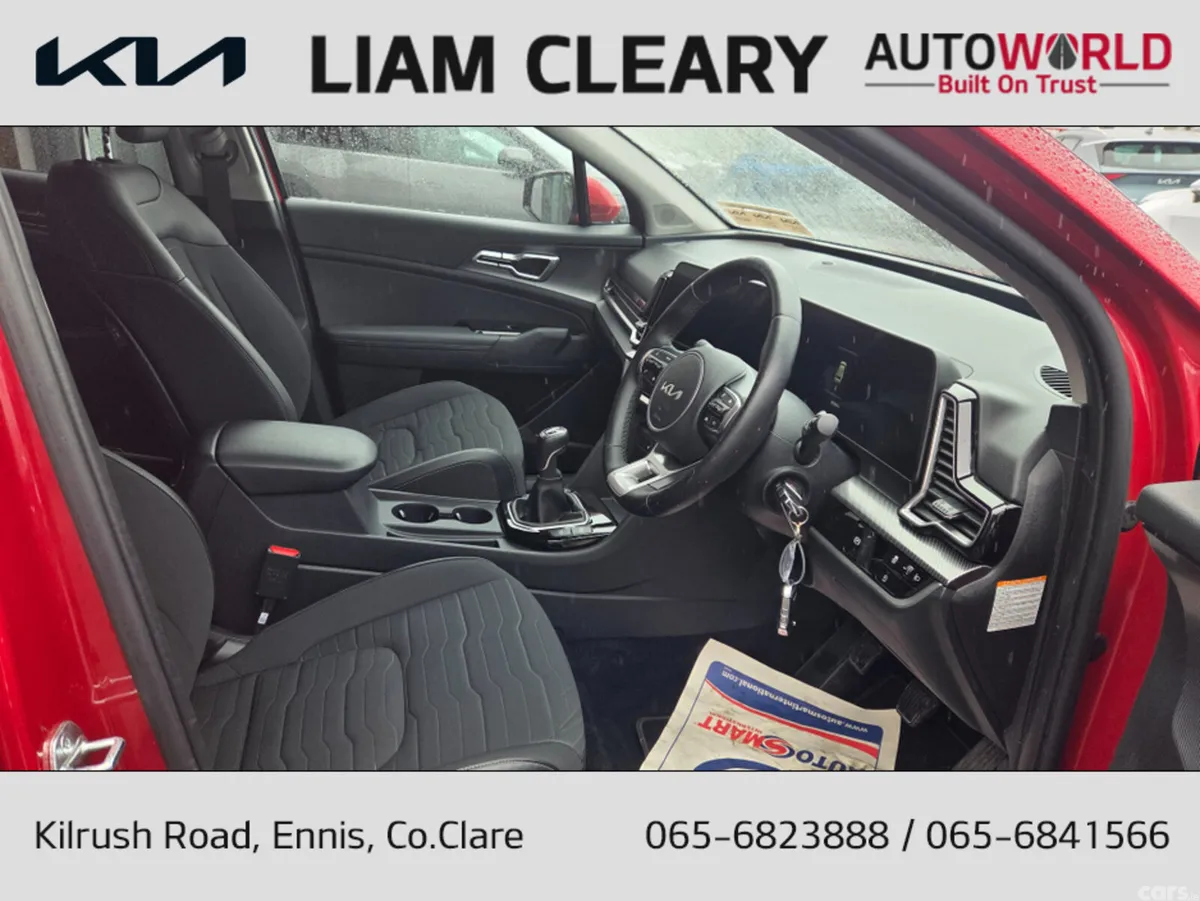 Kia Sportage MPV, Diesel Hybrid, 2024, Red