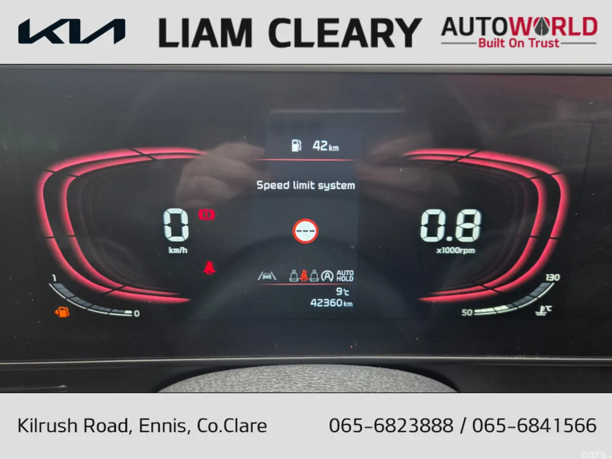 Kia Sportage MPV, Diesel Hybrid, 2024, Red