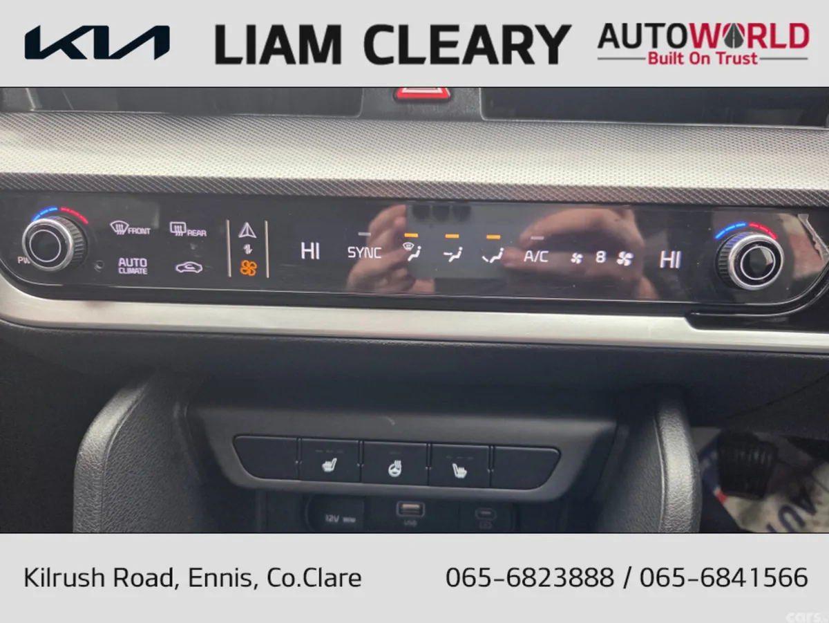 Kia Sportage MPV, Diesel Hybrid, 2024, Red