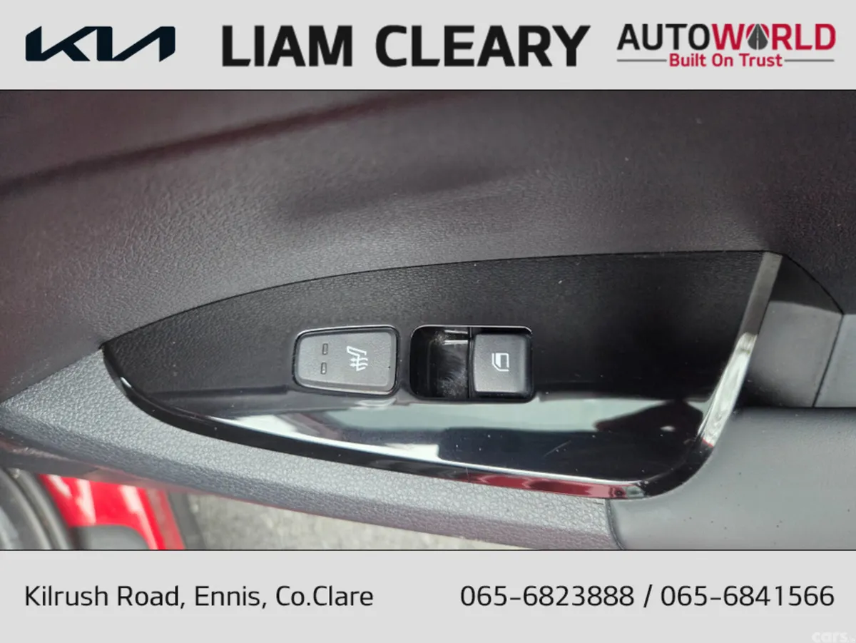 Kia Sportage MPV, Diesel Hybrid, 2024, Red