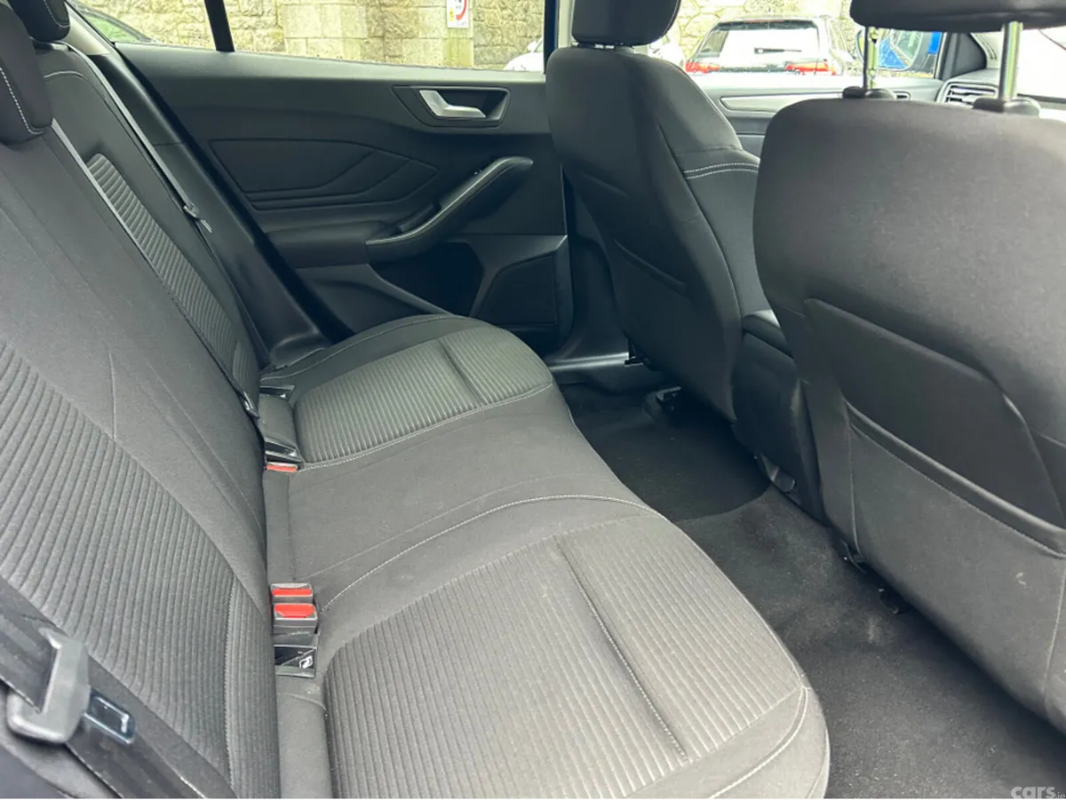 Ford Focus Hatchback, Petrol, 2023, Blue